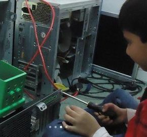 Un prodige de cinq ans, Ayan Qureshi, décroche un diplôme d&rsquo;informatique de&nbsp;Microsoft