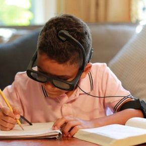 Des nouvelles lunettes connectées qui encouragent la&nbsp;concentration