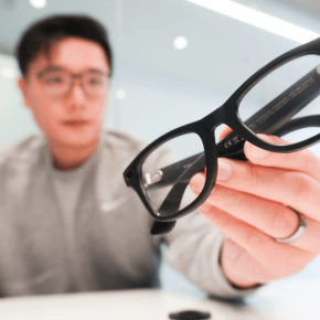 Comment les lunettes connectées transforment le travail ? 