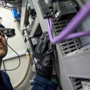 Les lunettes intelligentes renforcent la sécurité dans les environnements&nbsp;industriels